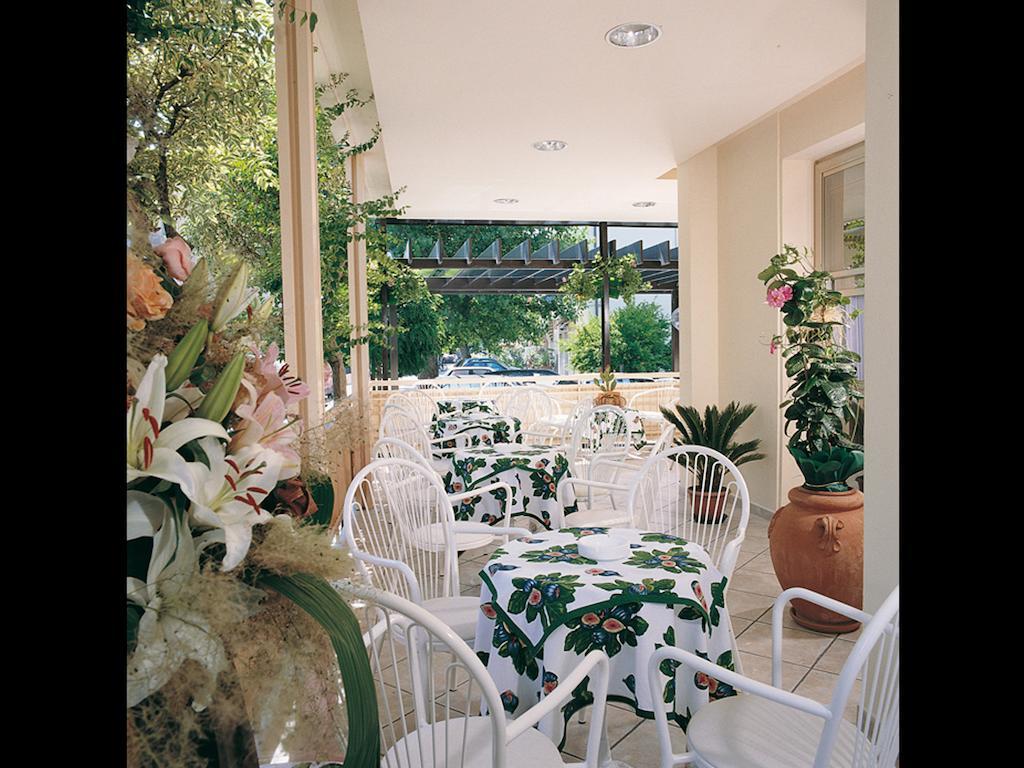 רימיני Hotel Emma Nord מראה חיצוני תמונה