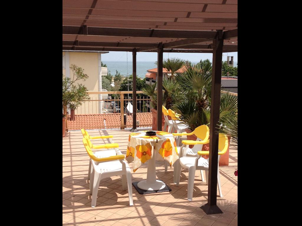 רימיני Hotel Emma Nord מראה חיצוני תמונה